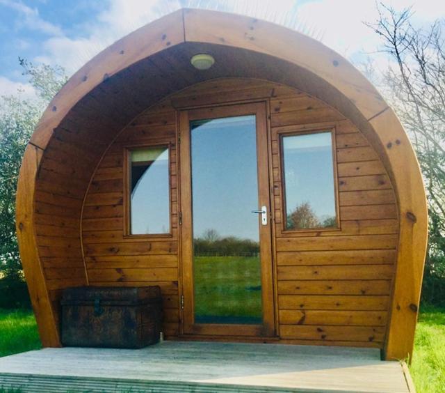 The Oaks Glamping - Pips Cabin Colkirk Extérieur photo